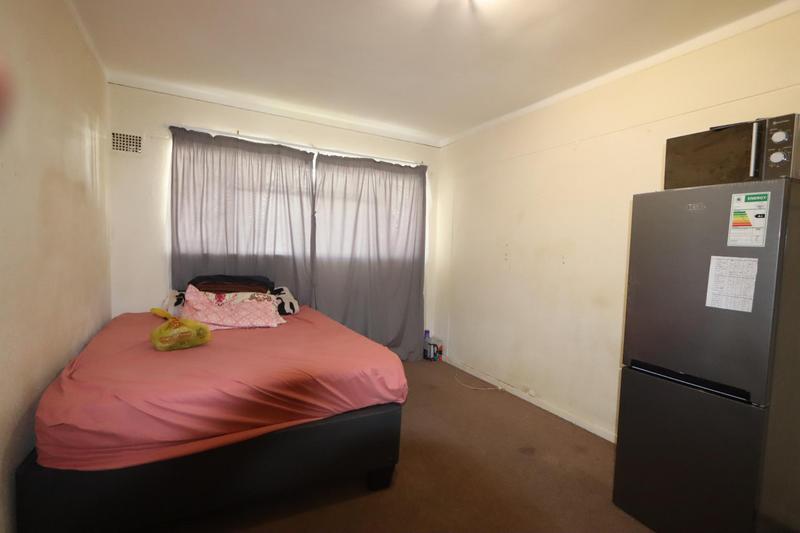 2 Bedroom Property for Sale in Wynberg Upper Western Cape